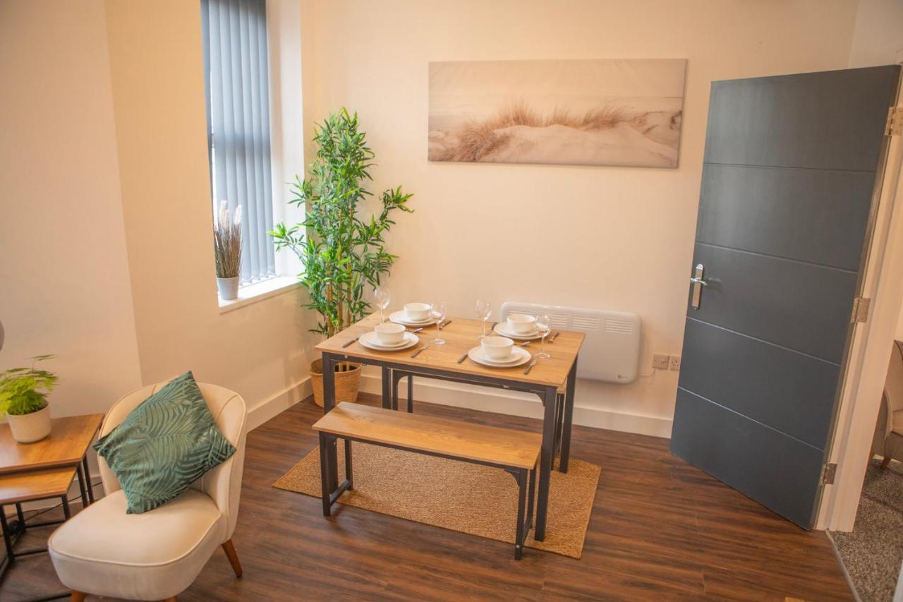 Principality Suites; Three Bed By Property Promise Кардифф Экстерьер фото