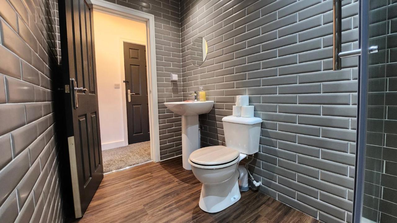Principality Suites; Three Bed By Property Promise Кардифф Экстерьер фото