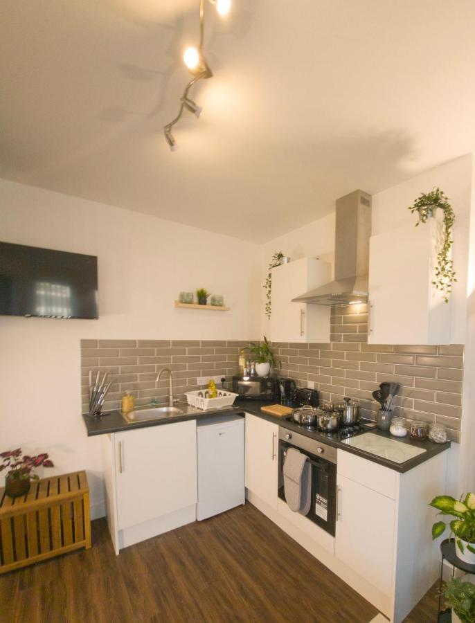 Principality Suites; Three Bed By Property Promise Кардифф Экстерьер фото