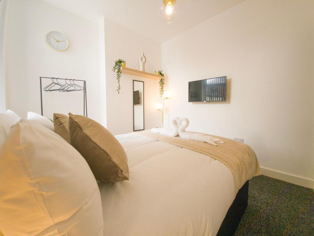 Principality Suites; Three Bed By Property Promise Кардифф Экстерьер фото