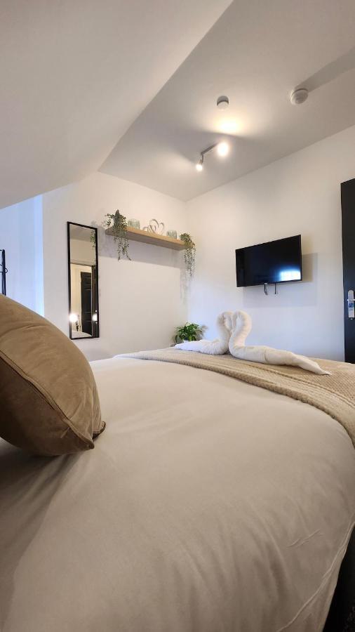 Principality Suites; Three Bed By Property Promise Кардифф Экстерьер фото